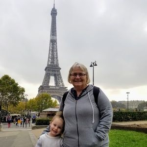 Meet your Posher, Linda